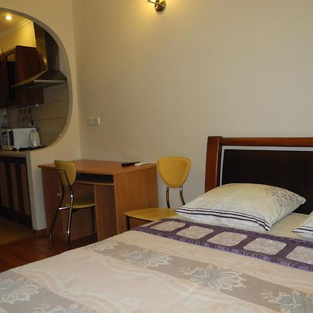Comfortel Aparthotel Odesa Exterior foto